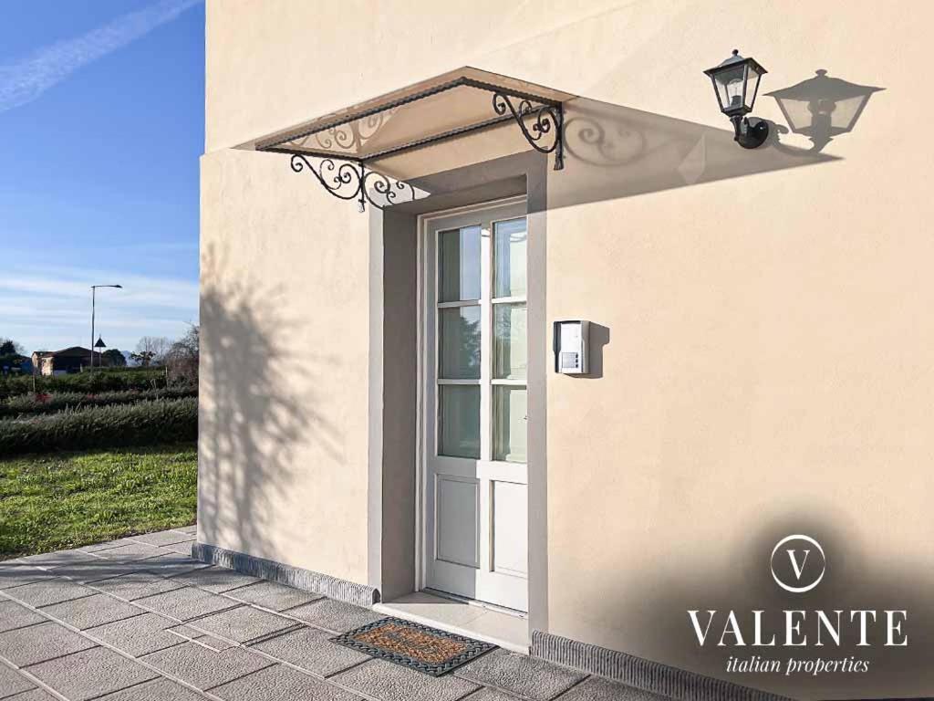 Villa Valente - Apartments Capannori Bagian luar foto
